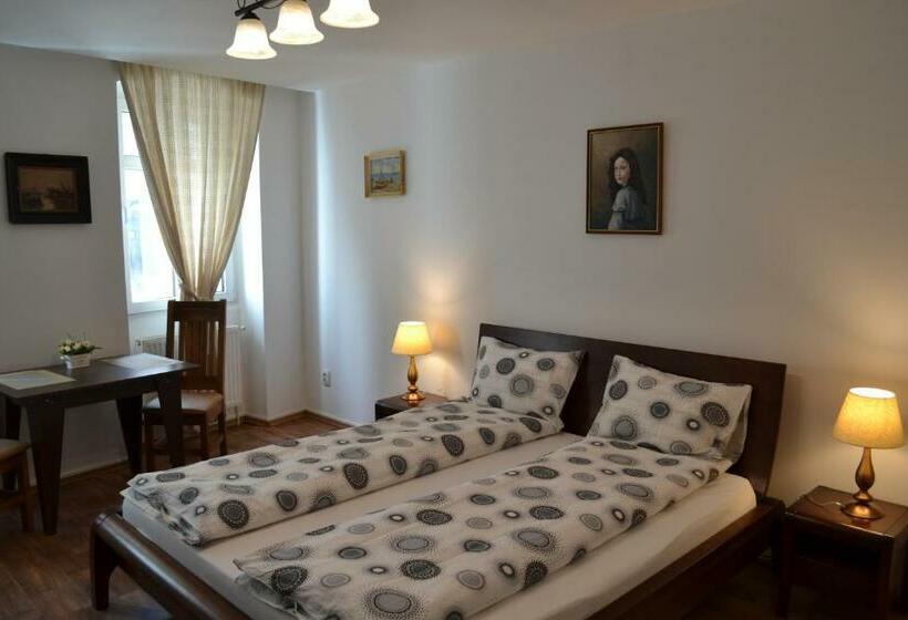 إستوديو قياسى, Casa Fanarilor