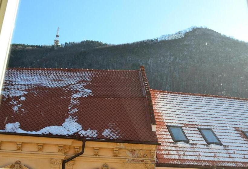 شقة غرفة واحدة, Casa Fanarilor