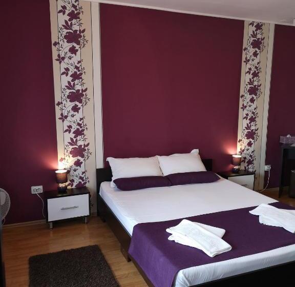 شقة غرفة واحدة, Casa Mais