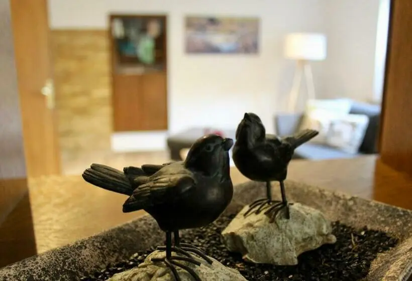 景色の見える一ベッドルームアパートメント, Ferienwohnung & Gästezimmer Schrichten