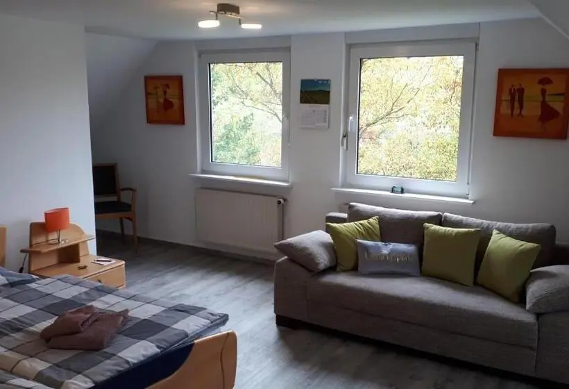 シングルデラックスルーム, Ferienwohnung & Gästezimmer Schrichten