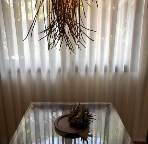 جناح عائلي, Kûara Pipa