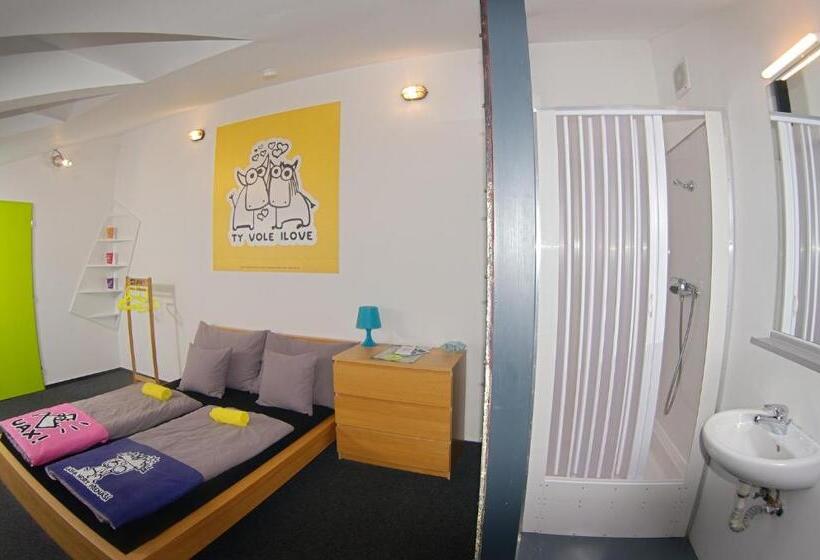 חדר סטנדרט עם מיטת קינג, Penzion Uax