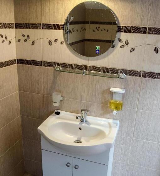 اتاق استاندارد با سرویس بهداشتی مشترک, Vila Marina&eddy