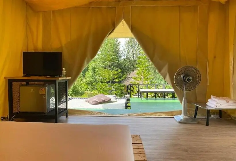 Standard Tent, Khaokho Keree Tara