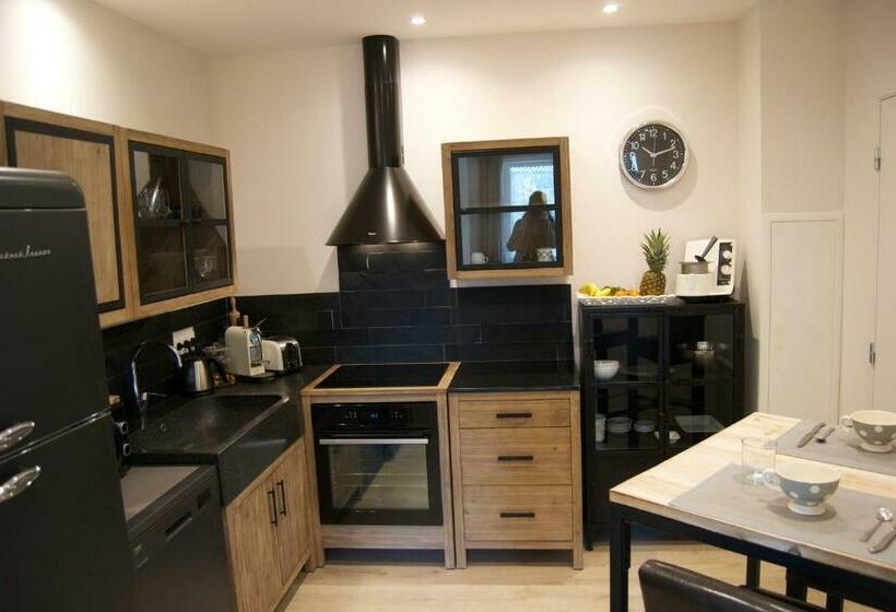 דירת חדר, Appart Hôtel 27 Le Lion D Or