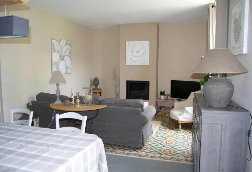 Апартаменты 2 Спальни, Appart Hôtel 27 Le Lion D Or