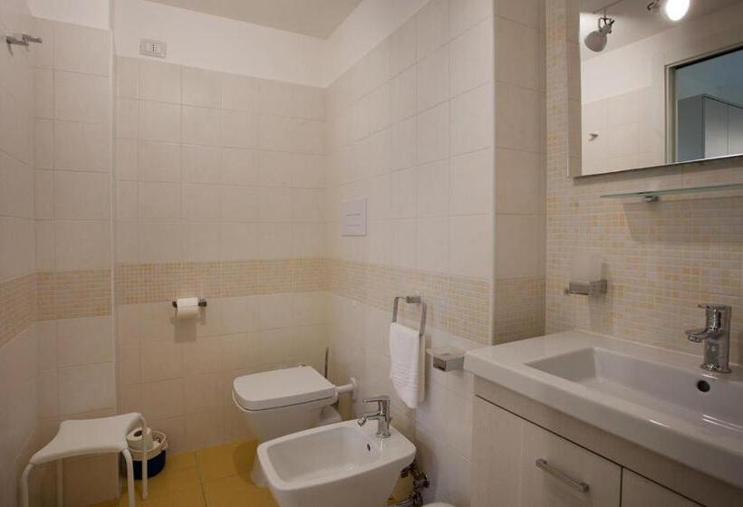 Triple Room Sea View, B&b A Due Passi Dal Mare