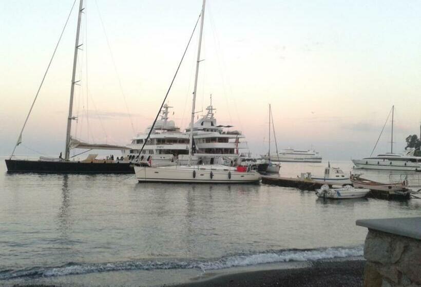 スタンダード４人部屋, B&b Albatros