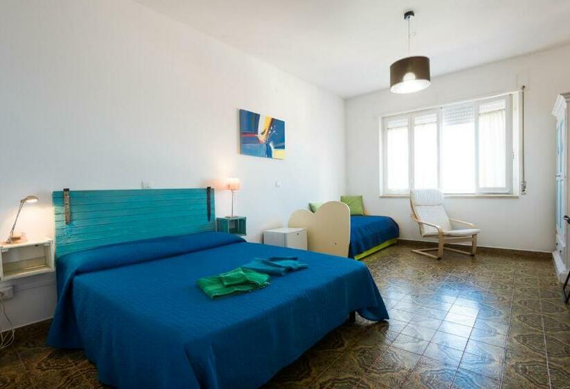 Perhehuone Merinäkymä, B&b Bentuemari