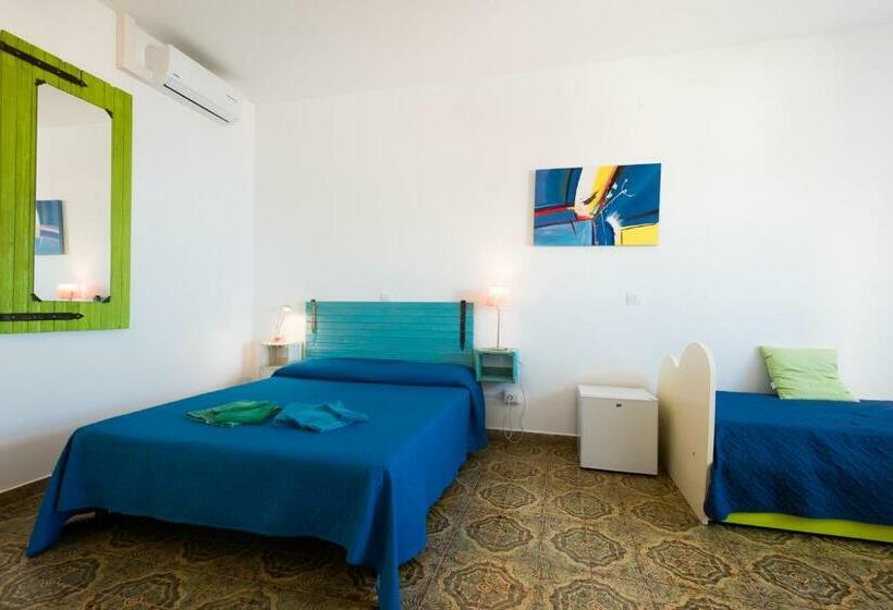 Семейный Номер Вид на Море, B&b Bentuemari