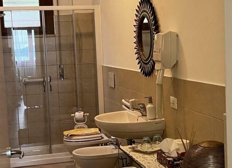 اتاق استاندارد با چشمانداز دریا, B&b Camera Bellavista