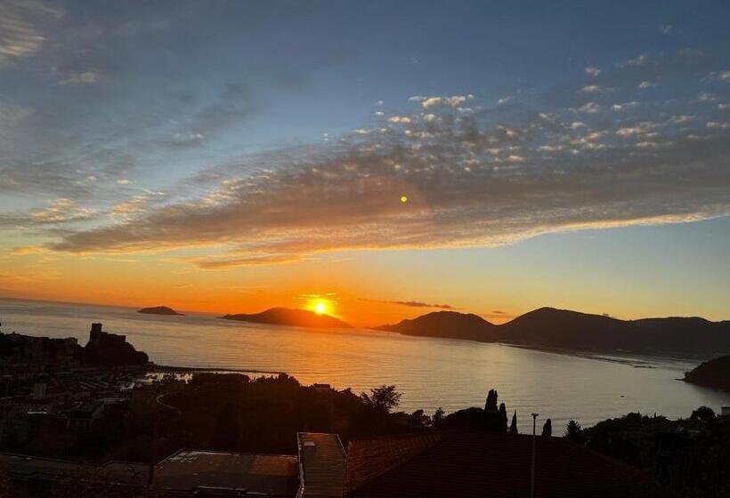 اتاق لوکس با چشمانداز دریا, B&b Camera Bellavista