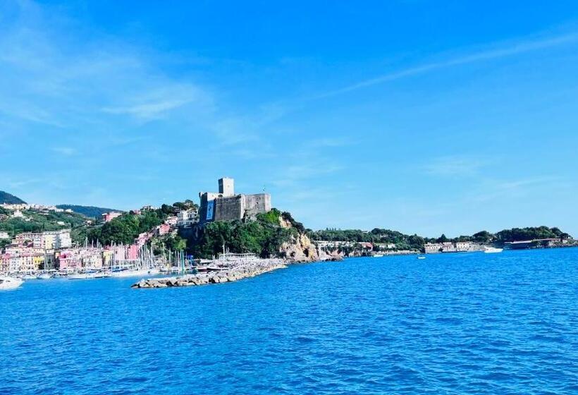 اتاق لوکس با چشمانداز دریا, B&b Camera Bellavista