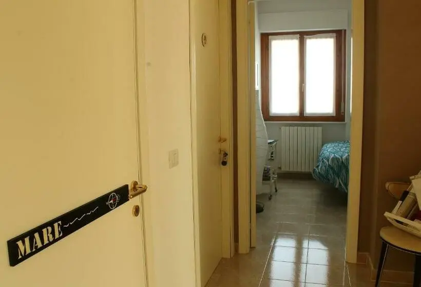 Háromágyas Standard Szoba, B&b Fermo D A Mare