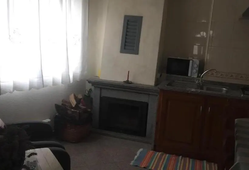 スタンダードスタジオ, Casa Do Outeirinho