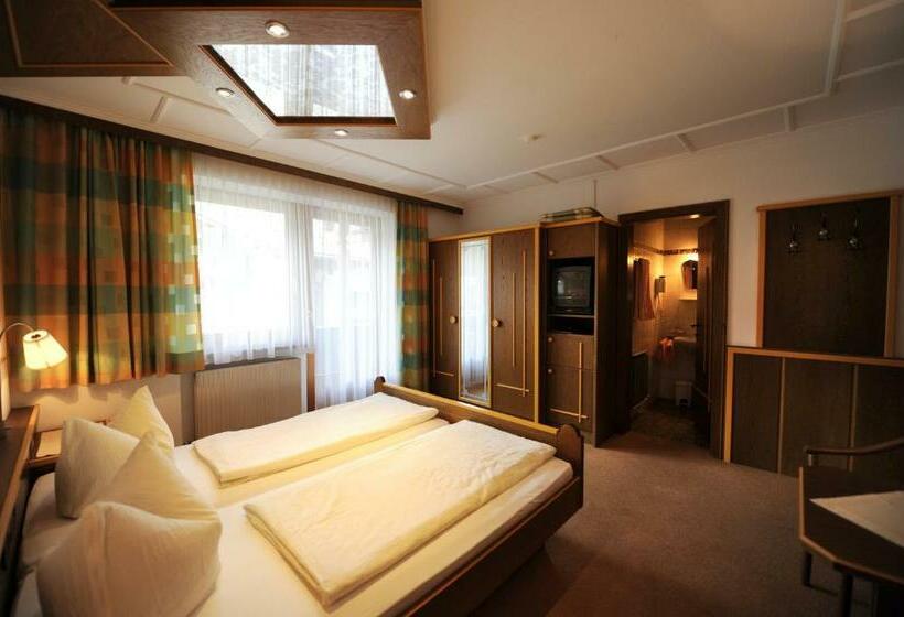 חדר סטנדרט עם מרפסת, Garni Landhaus Platzer