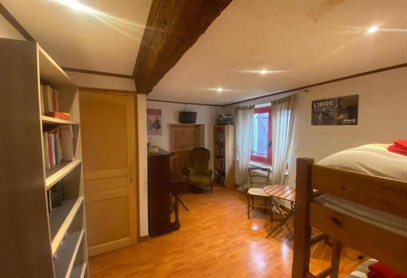 Четырехместный Номер Стандарт, Terres De Barréjat