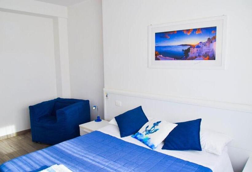 Quarto Deluxe Vista Mar, La Marina B&b
