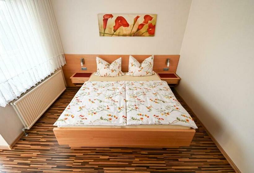 Номер Стандарт с Террасой, Gästehaus Zum See