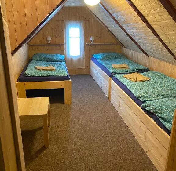 חדר סטנדרט לשלושה, Penzion Lesní Zátiší  Harrachov