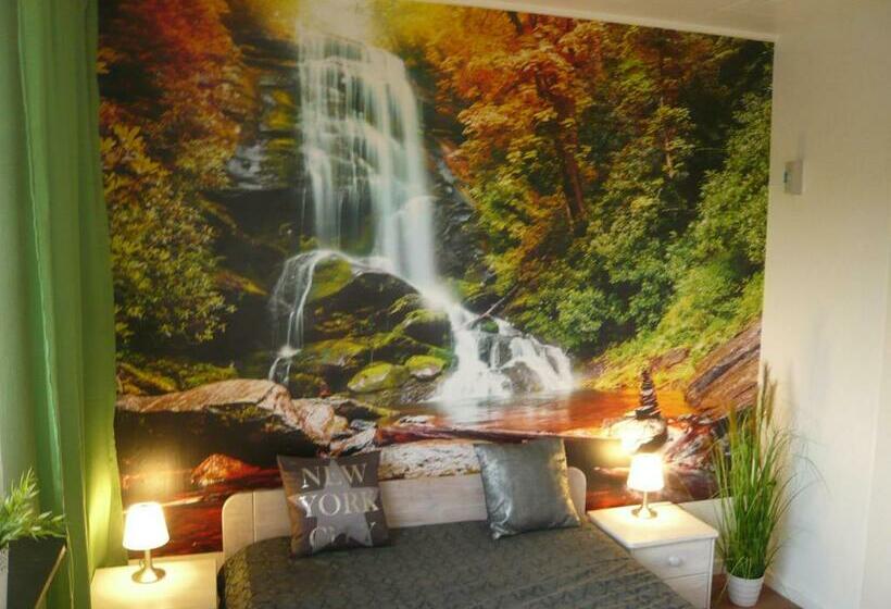 غرفة قياسية مزوَّدة بتراس, Pension Louisa