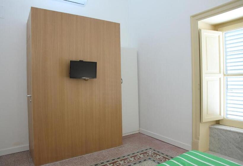 اتاق لوکس, B&b Giulio Cesare 24