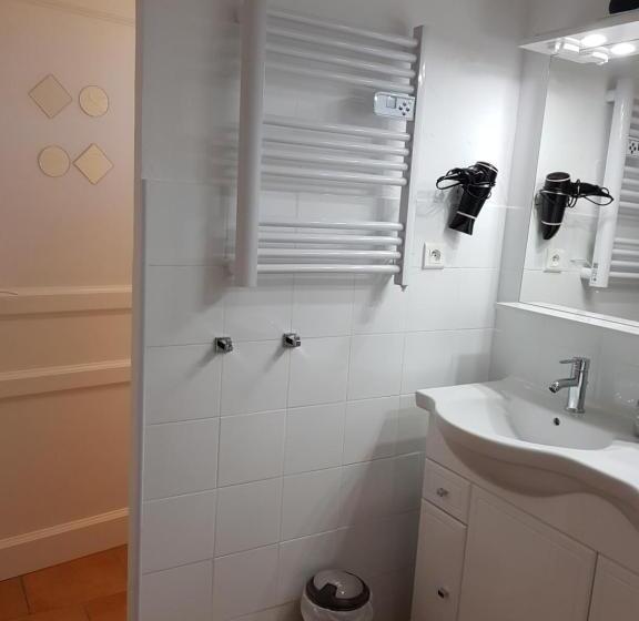 اتاق استاندارد با تراس, Mas Clement Chambre Et Table D Hôtes