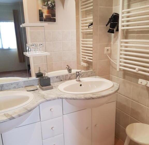 اتاق استاندارد, Mas Clement Chambre Et Table D Hôtes