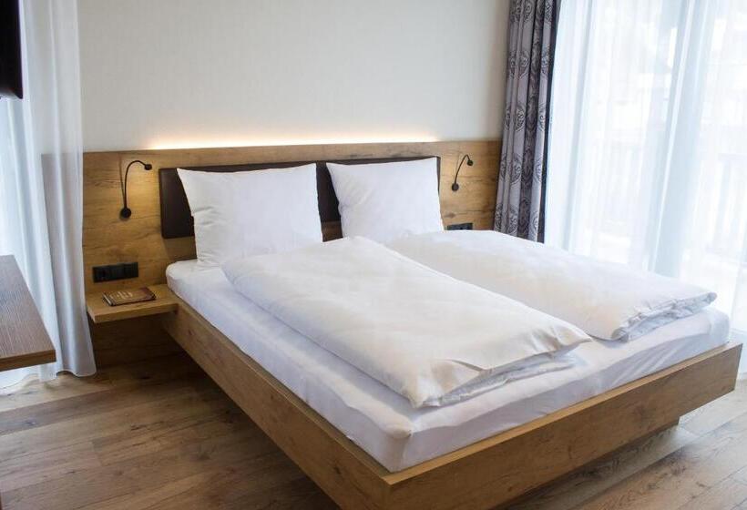 Номер Стандарт с Балконом, Panorama Apart Weisses Rössl