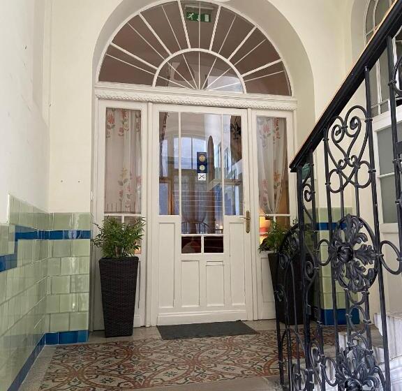 Standard Studio, Guest Rest Studio Apartments