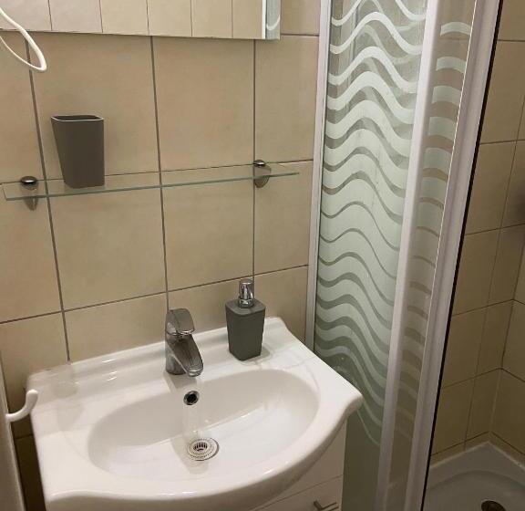 Standard Studio, Guest Rest Studio Apartments