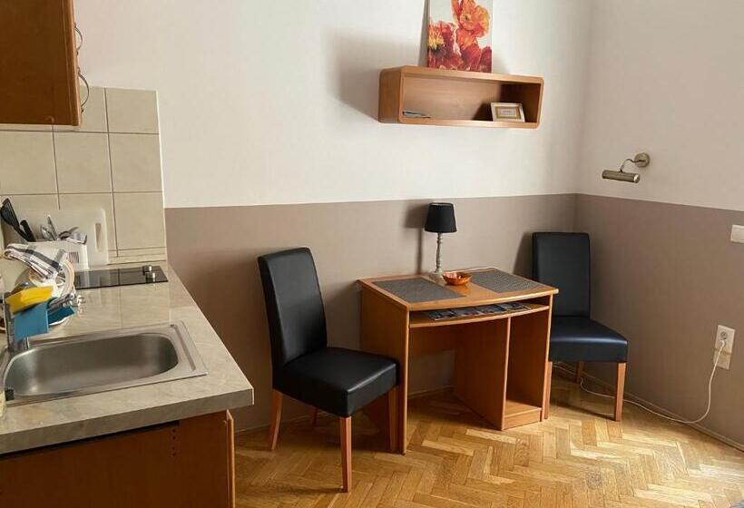 Standard Studio, Guest Rest Studio Apartments