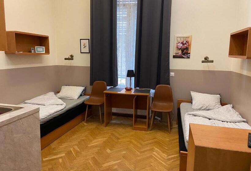 Standard Studio, Guest Rest Studio Apartments