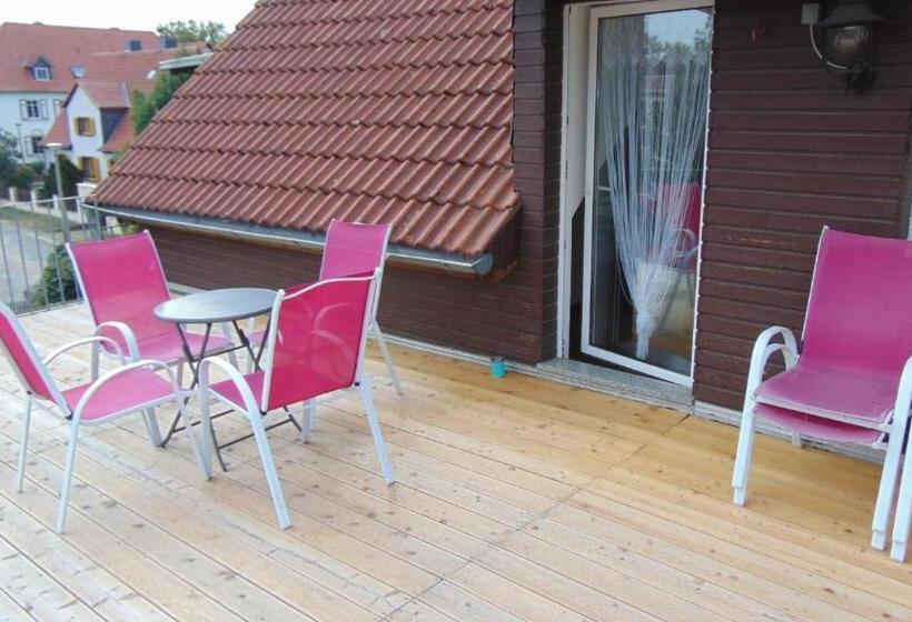 Номер Стандарт Четырехместный Совместный Санузел, Hostel Schützenbrücke