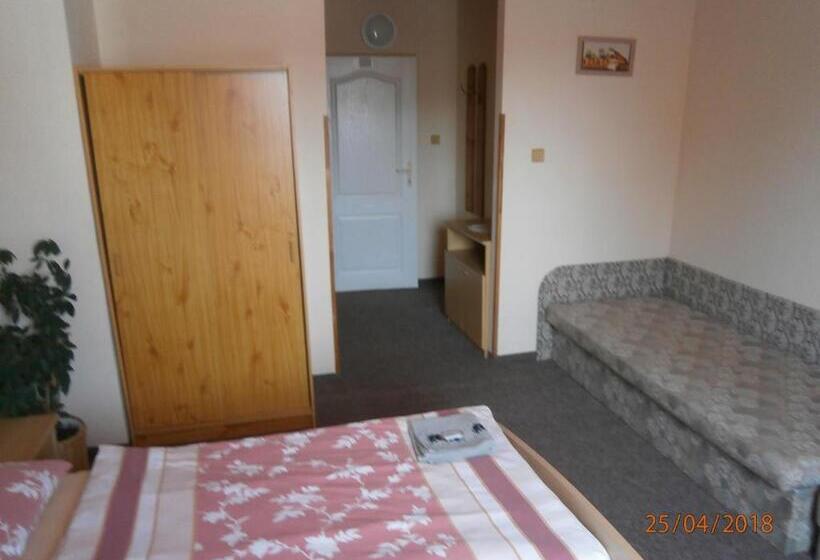 スタンダードトリプルルーム, Penzion Oliver