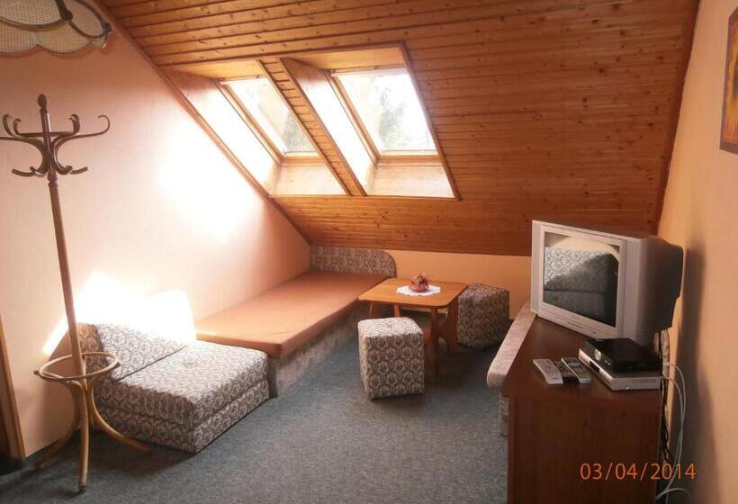 スタンダード４人部屋, Penzion Oliver