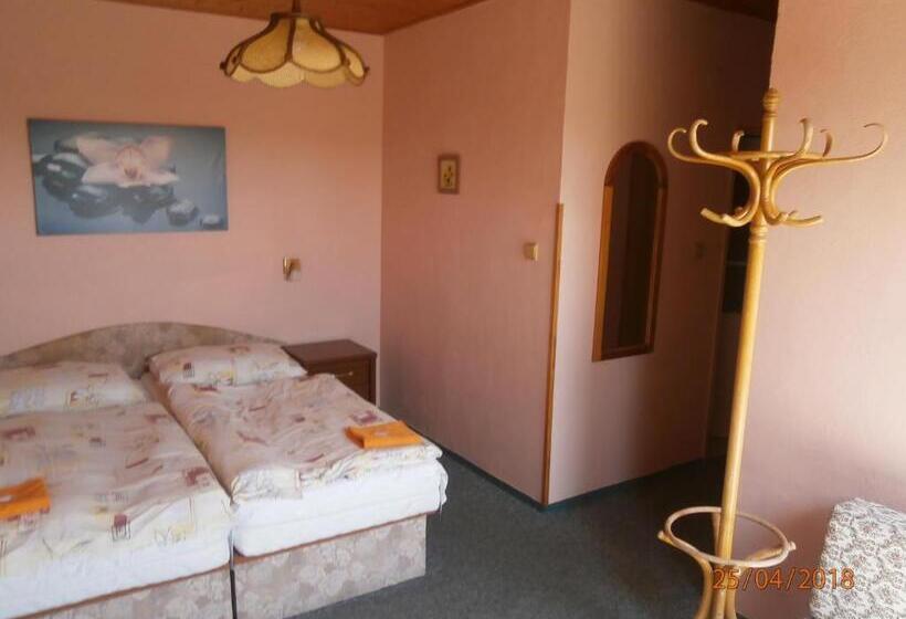 スタンダード４人部屋, Penzion Oliver