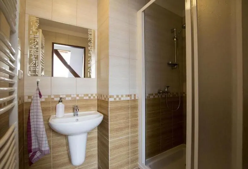Standard Triple Room with Terrace, Pension U Lašanů