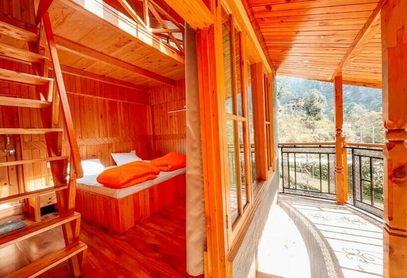 غرفة قياسية سرير كينج, Madpackers Jibhi   Of Streamsides & Waterfalls