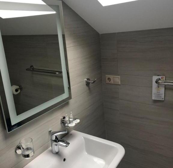 Superior Rum, дбайлива ципа