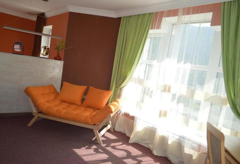 Svit Bergsutsikt, дбайлива ципа