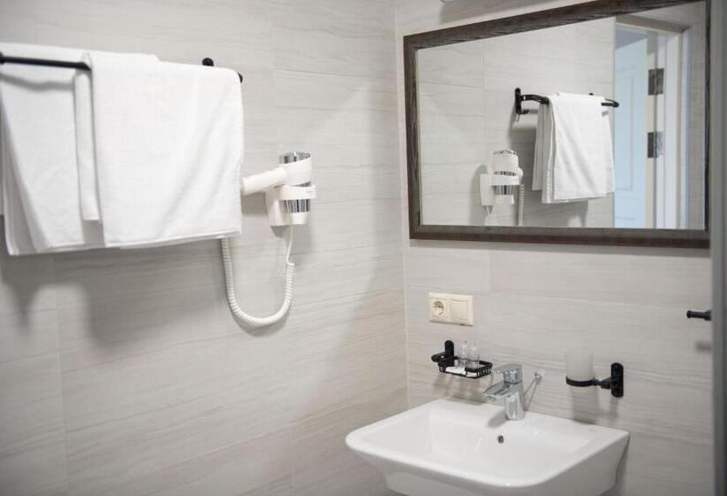 Junior Familjesvit, дбайлива ципа