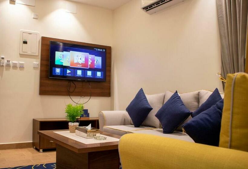 جناح جونيور, The Palace Hotel Suites   Al Badea