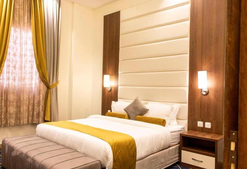 جناح عائلي, The Palace Hotel Suites   Al Badea