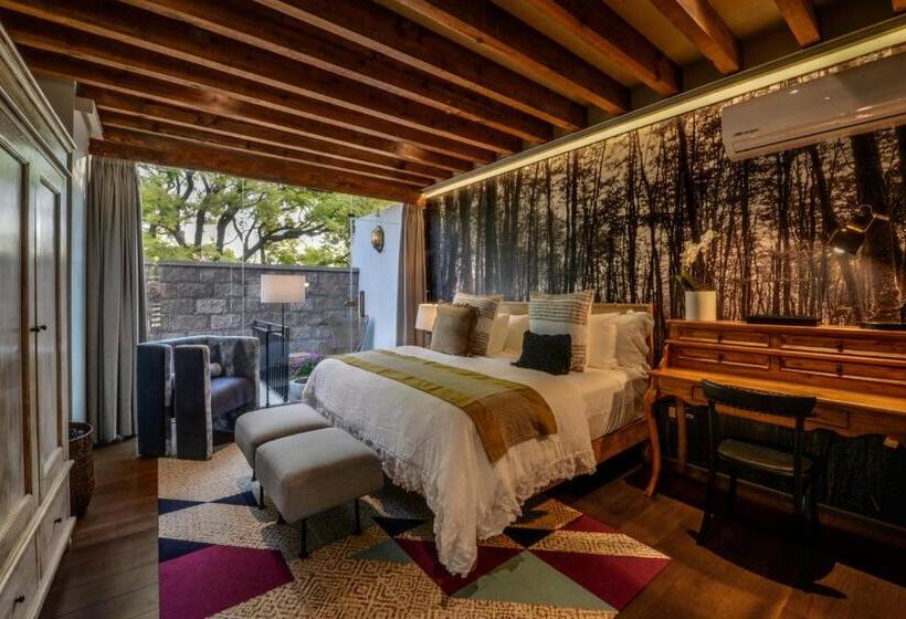Deluxe Suite King Bed, Casa Cien Hilos