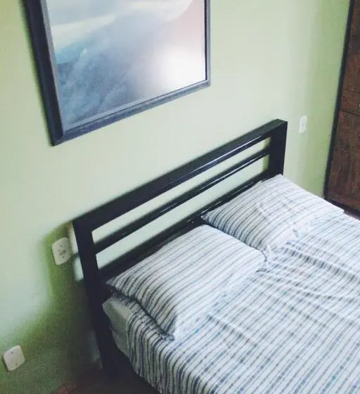 سوییت با چشم‌انداز کوه, Paradise Hostel E Flats