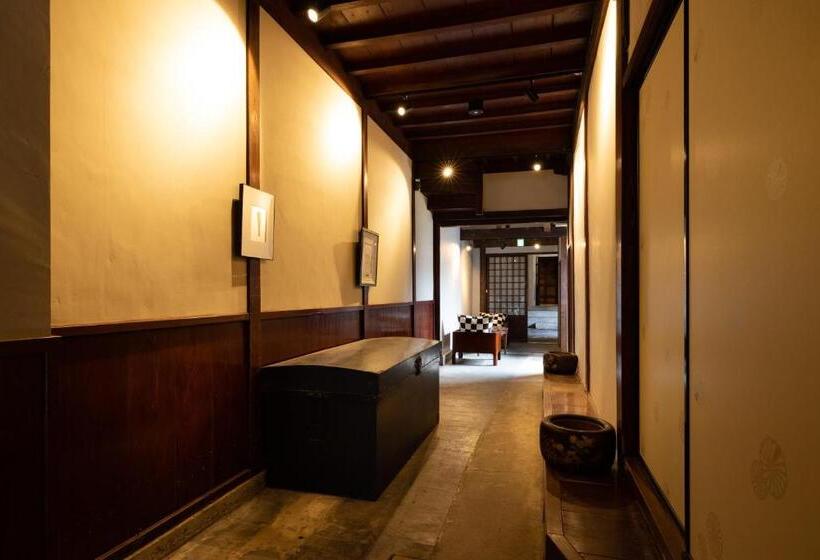 חדר משפחתי דלוקס, 龍助２５