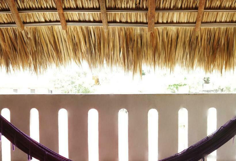 Üç Kişilik Standart Oda, Room In Guest Room   Standard Queen Room Two Beds