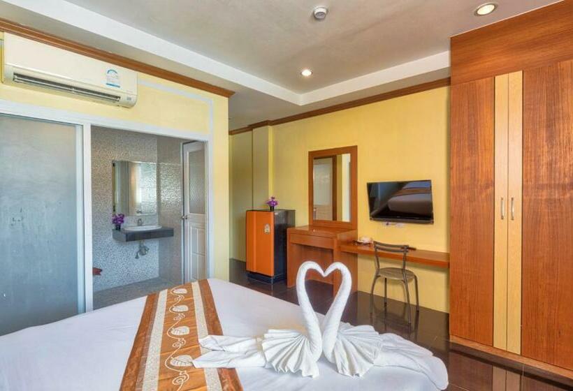 스탠다드 스튜디오, Tj Patong Hotel Sha Plus